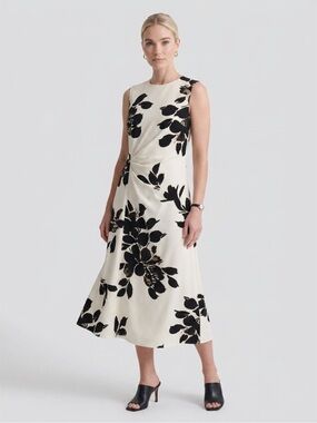 Zara NWT Black & White Floral Gathered Waist Midi Dress Size M